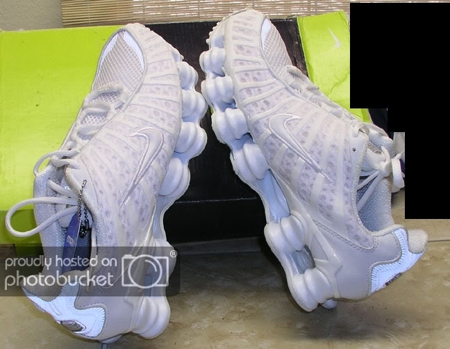 allwhiteshox1.jpg