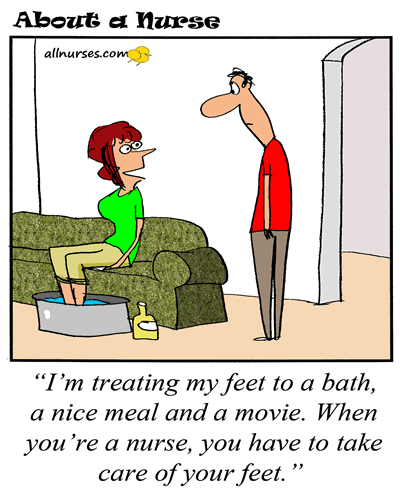 nurse-taking-care-feet.gif.548bd2e75230aac65eaaa1acf1c7f732.gif