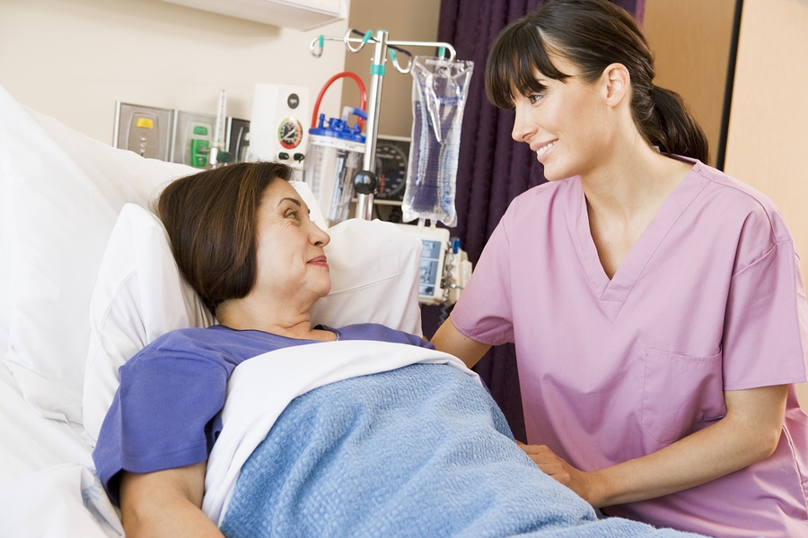 bigstock-Nurse-Talking-To-Patient-13885829.jpg.bee344b1ed87bcc003309226b96b6f96.jpg